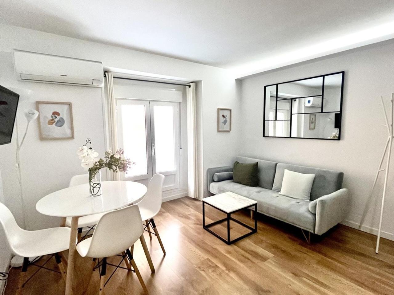 Dplace To Be - Exclusive Apartments In Historic Center มาดริด ห้อง รูปภาพ