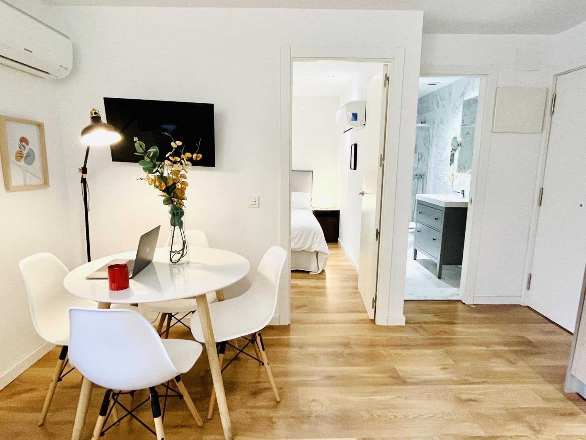 Dplace To Be - Exclusive Apartments In Historic Center มาดริด ห้อง รูปภาพ