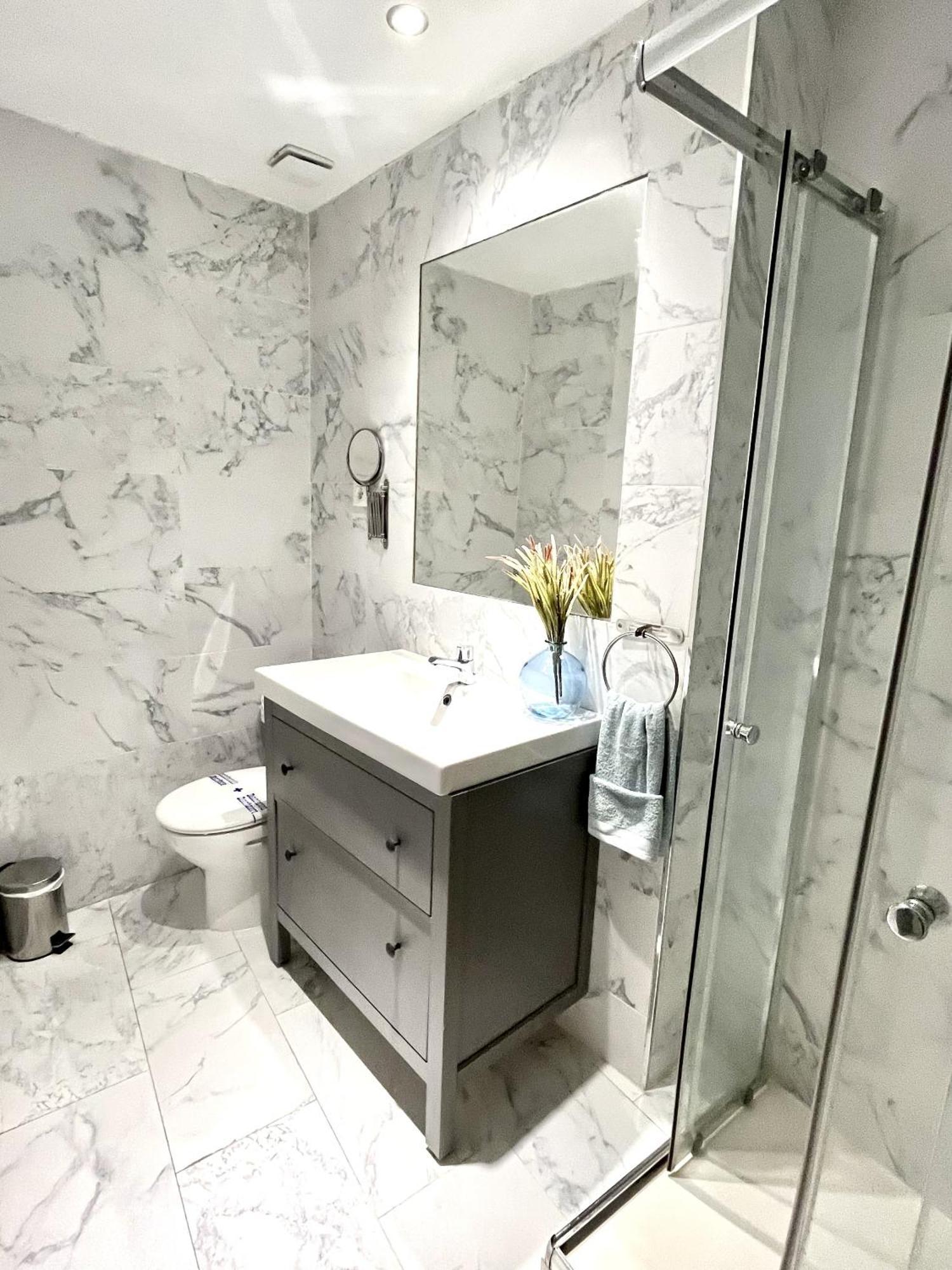 Dplace To Be - Exclusive Apartments In Historic Center มาดริด ห้อง รูปภาพ