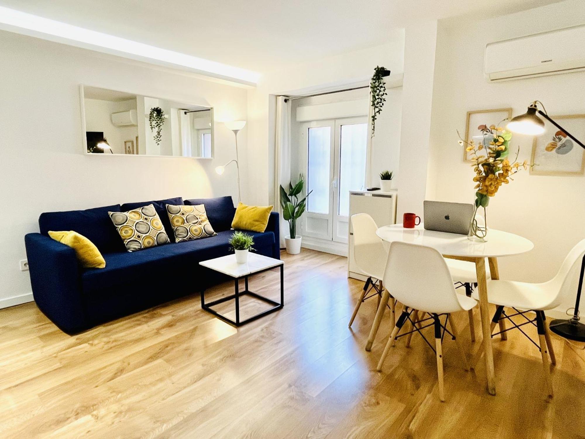 Dplace To Be - Exclusive Apartments In Historic Center มาดริด ห้อง รูปภาพ