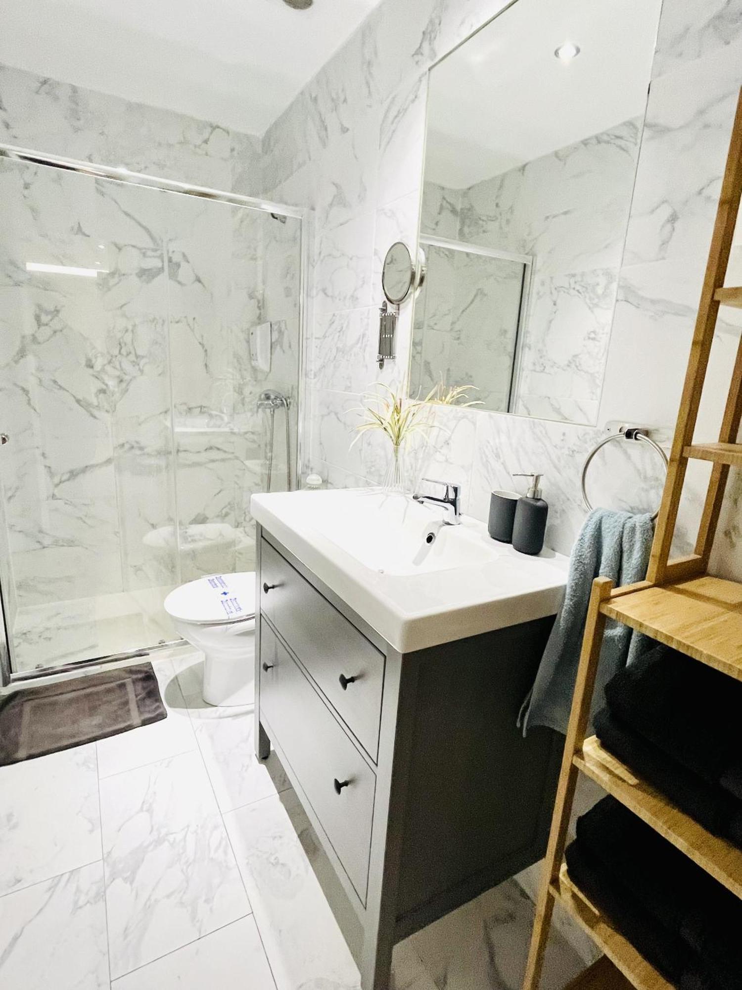 Dplace To Be - Exclusive Apartments In Historic Center มาดริด ห้อง รูปภาพ